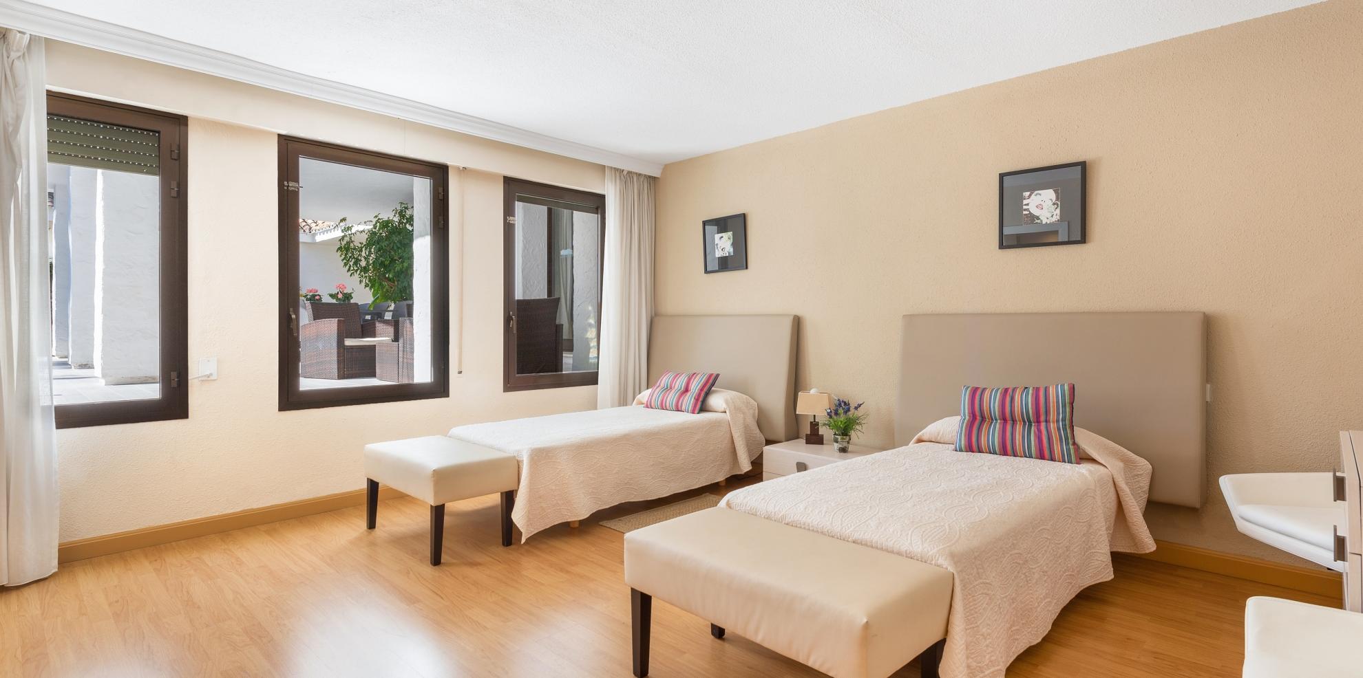 Villa Nefrita (3) | www.villamarina.es